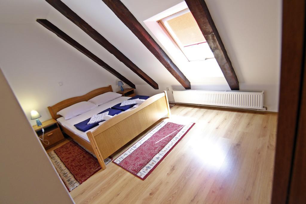 Apartment House Lalita Fužine Buitenkant foto